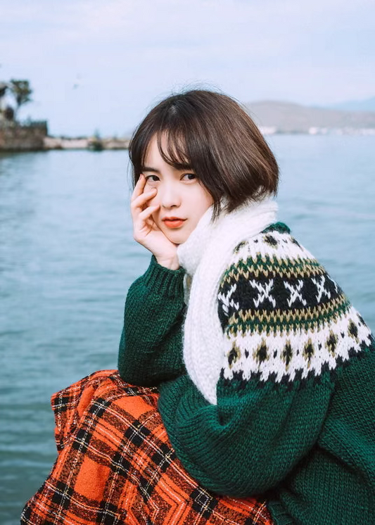 「Wool Signature」Green Nordic Fair Isle Wool Sweater – Chunky Knit (100% Wool)